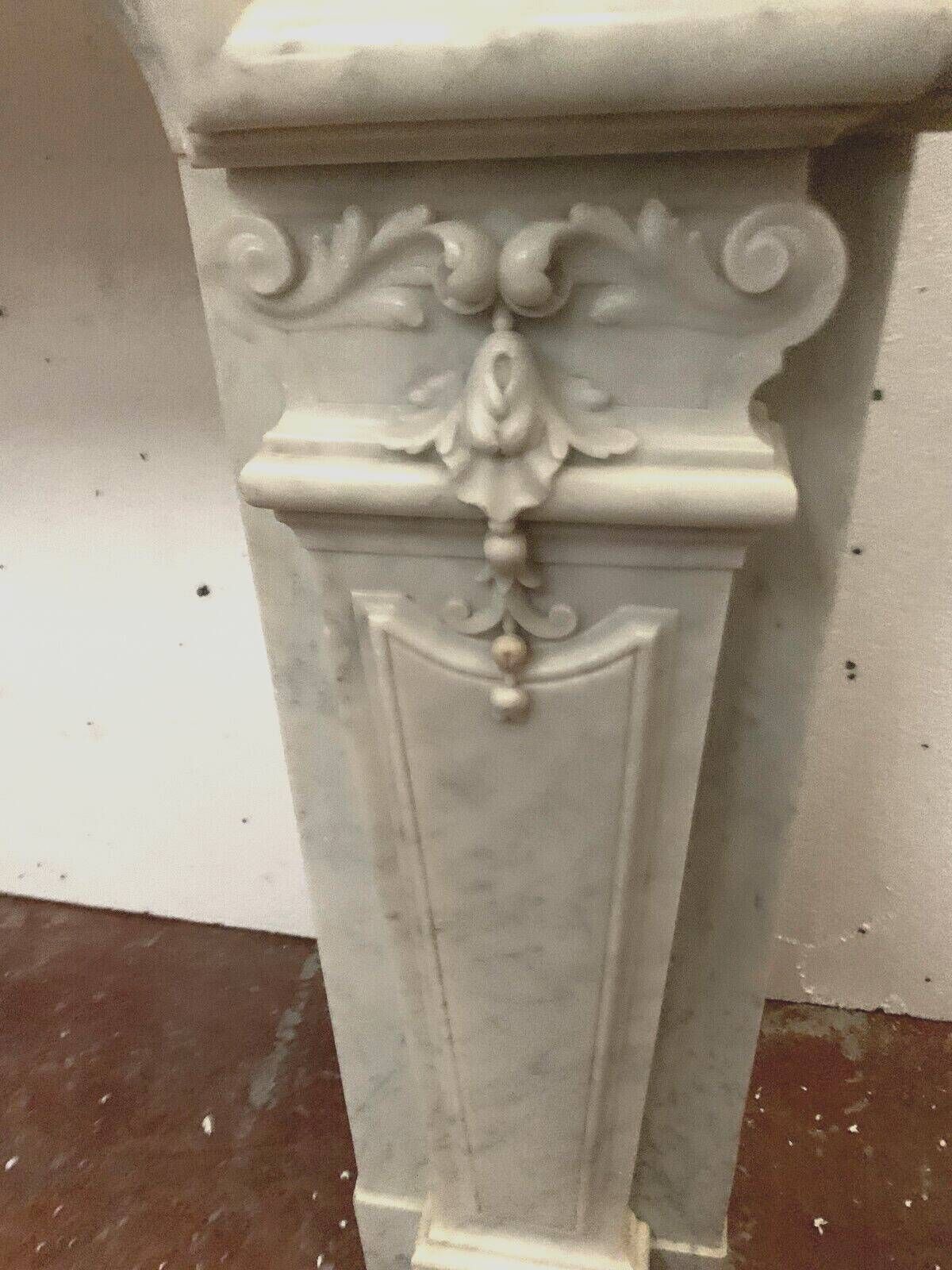 Regency style fireplace in white Carrara marble, Italy, 19th century.