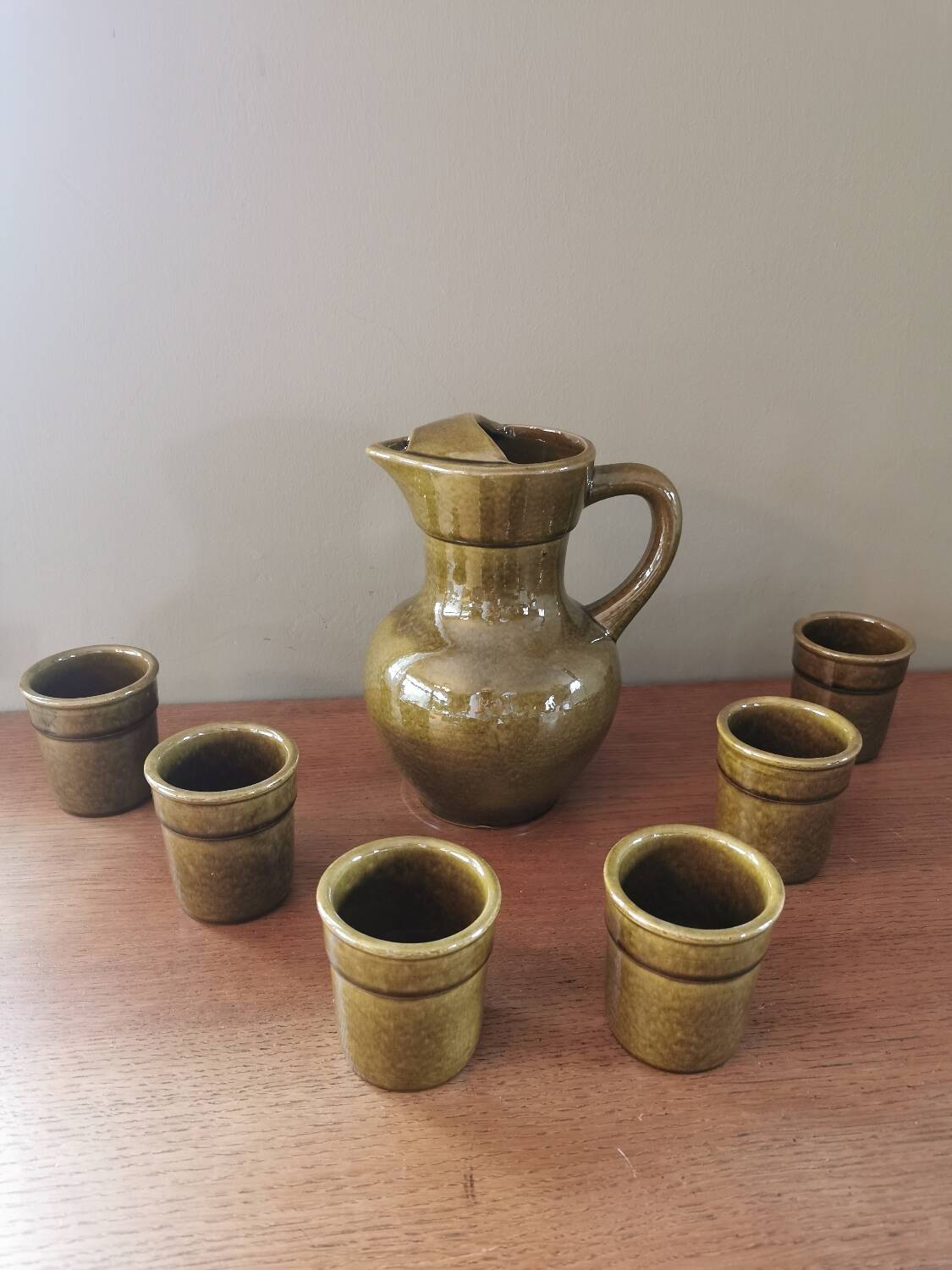 Vintage ceramic pitcher and 6 cups