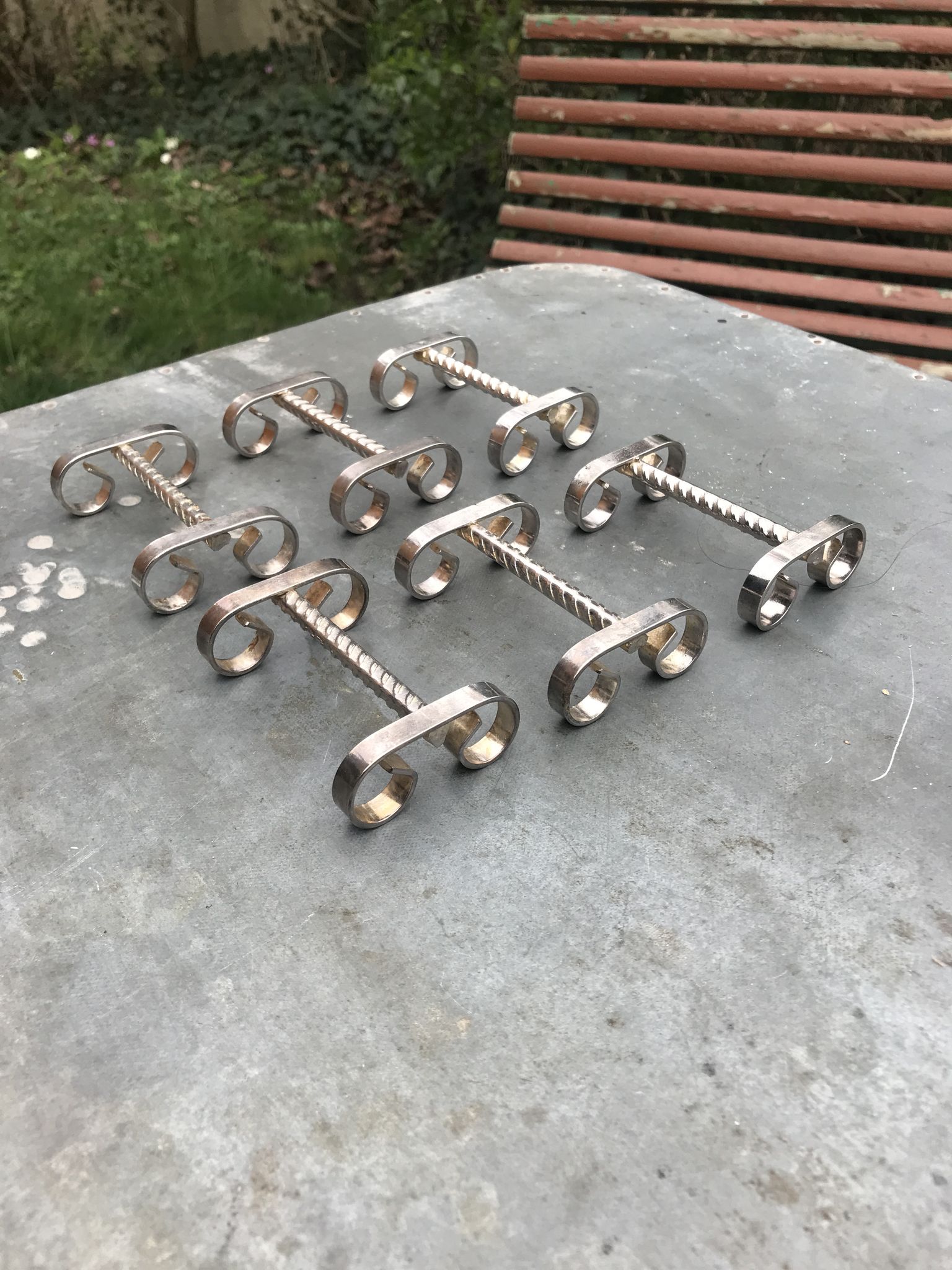 6 vintage silver metal knife holders from the 1960s