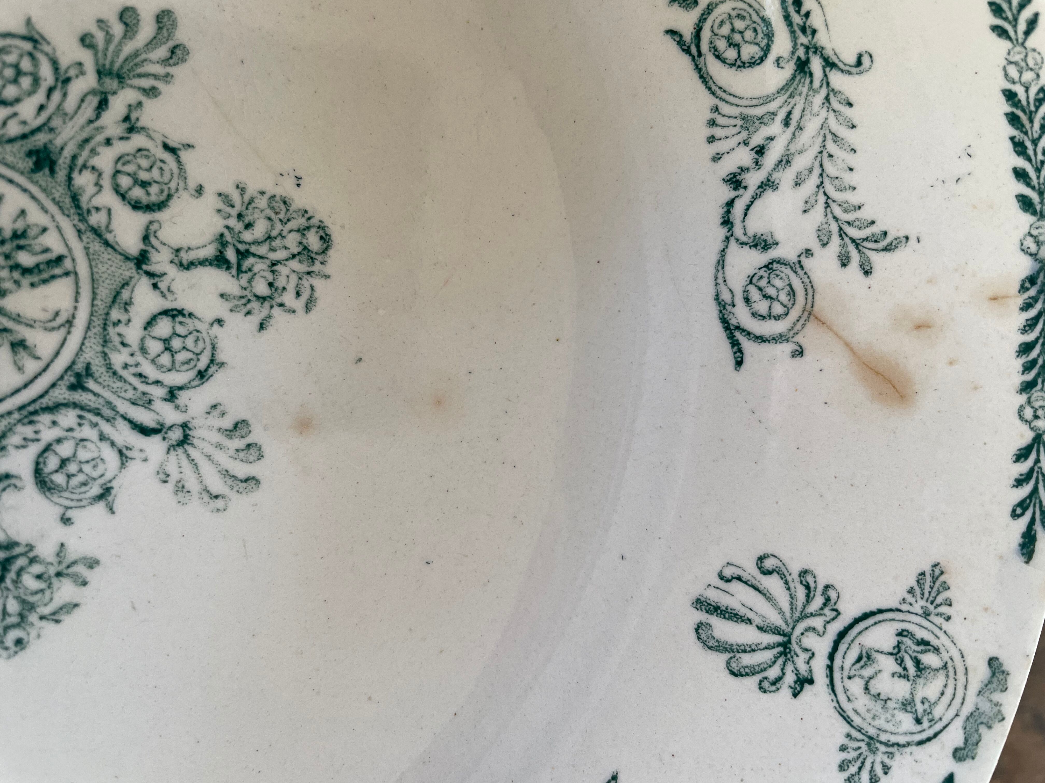 Set of 8dessert plates mismatched Iron Earth XIXth