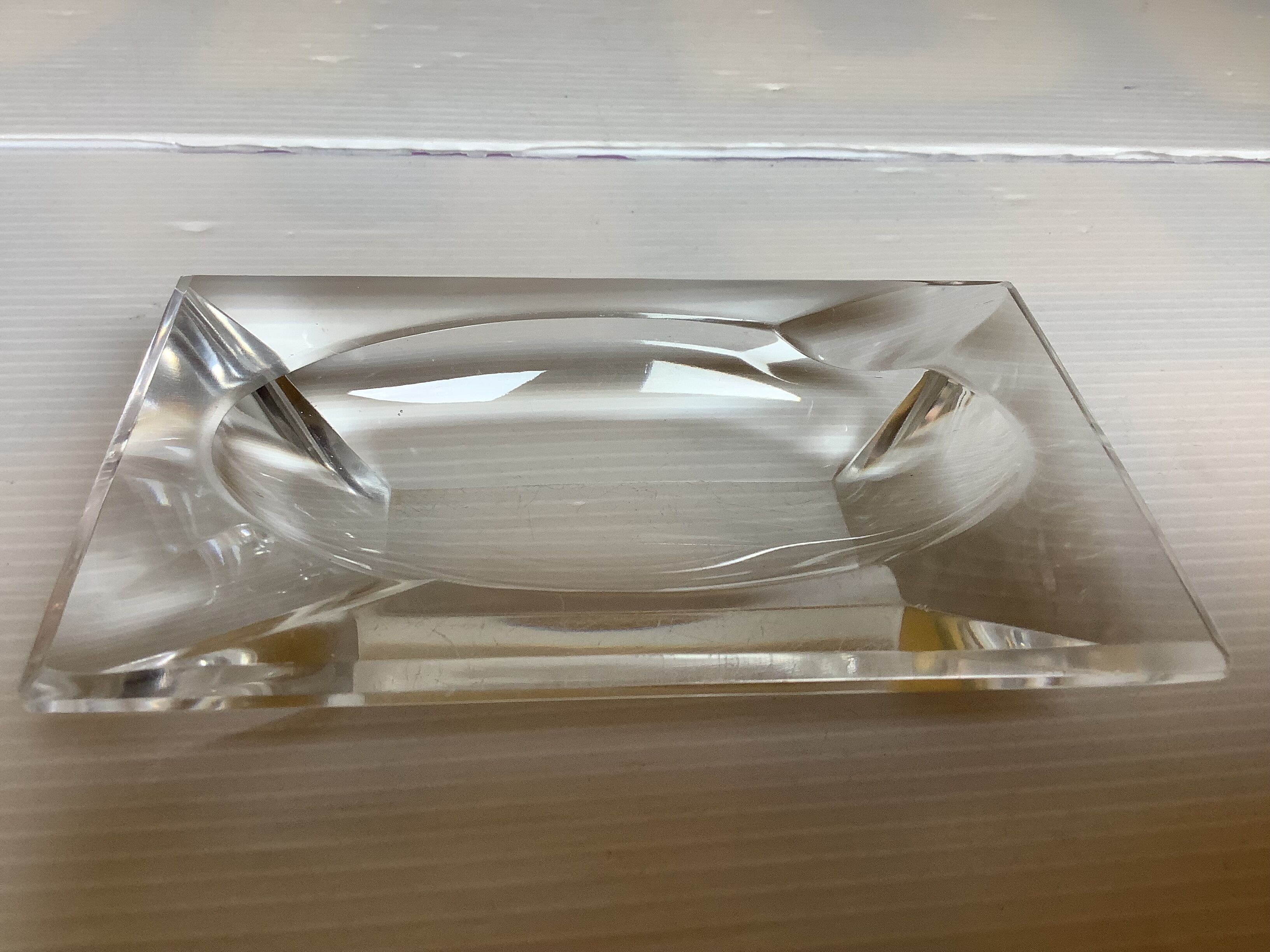 Individual rectangular ashtray