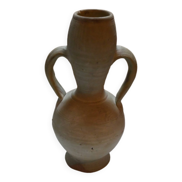 Terracotta jar pottery handmade artisanal slow Scandinavian decoration japandi wabi-sabi