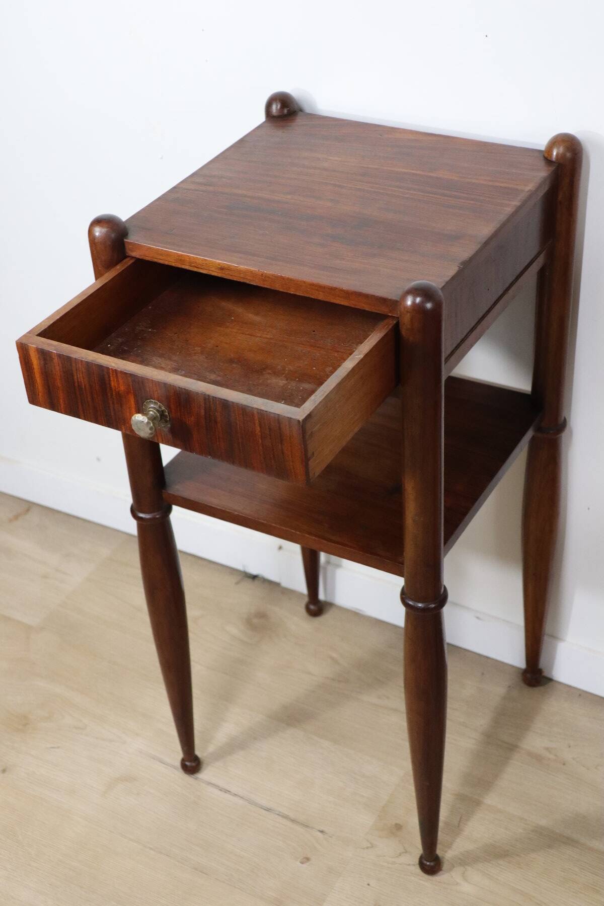 Art Deco pair of nightstands in walnut – 1940s