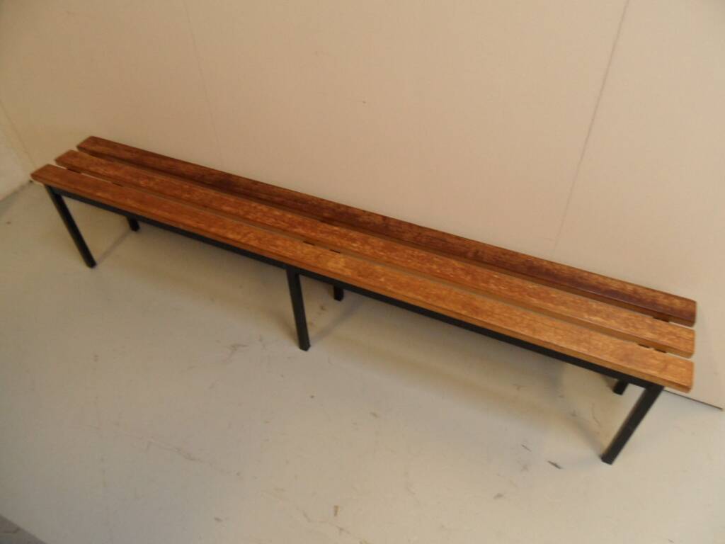 Banc d'école vintage