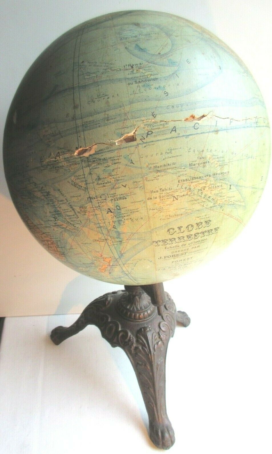 World map, Napoleon III Globe edited by FOREST, cast-iron tripod foot