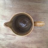 Camel pitcher