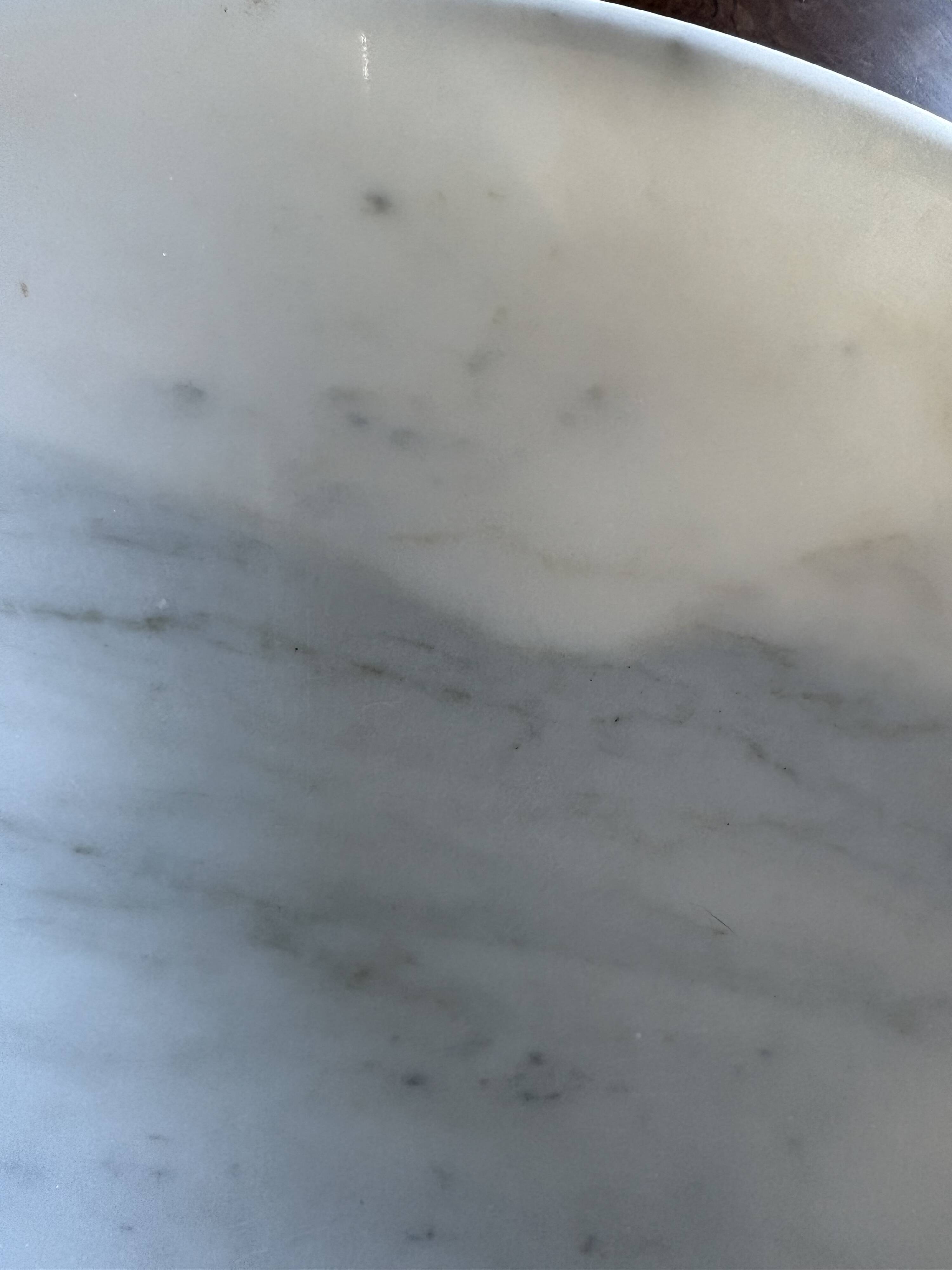 Fruit bowl - white marble