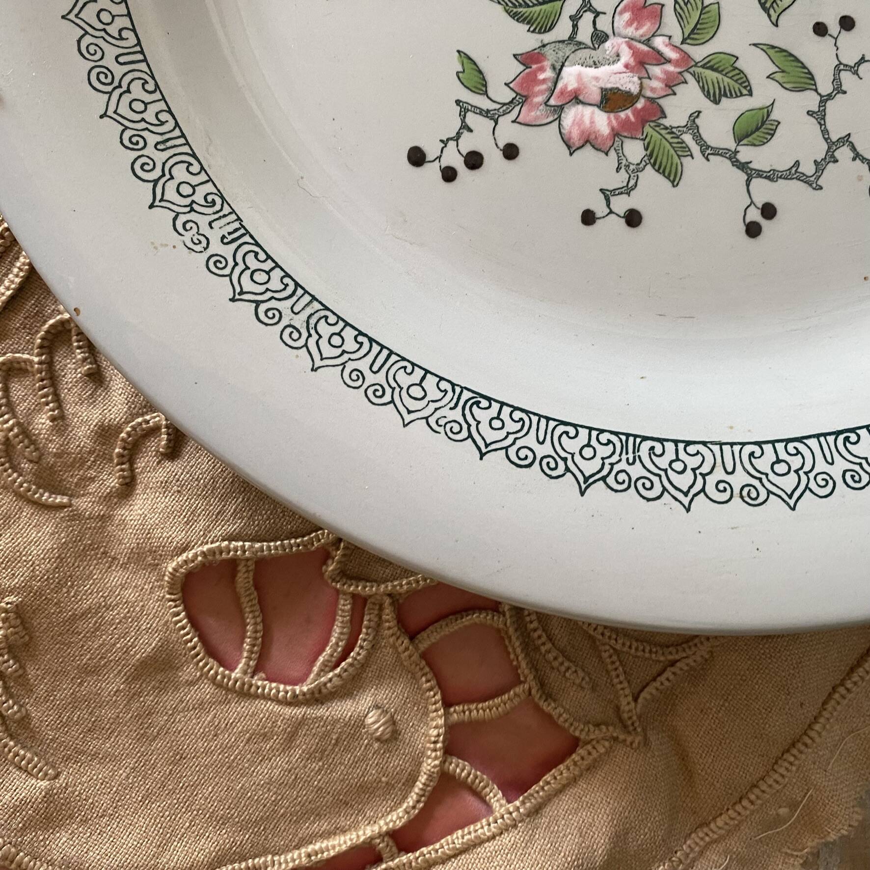 Longwy plate "Peking"