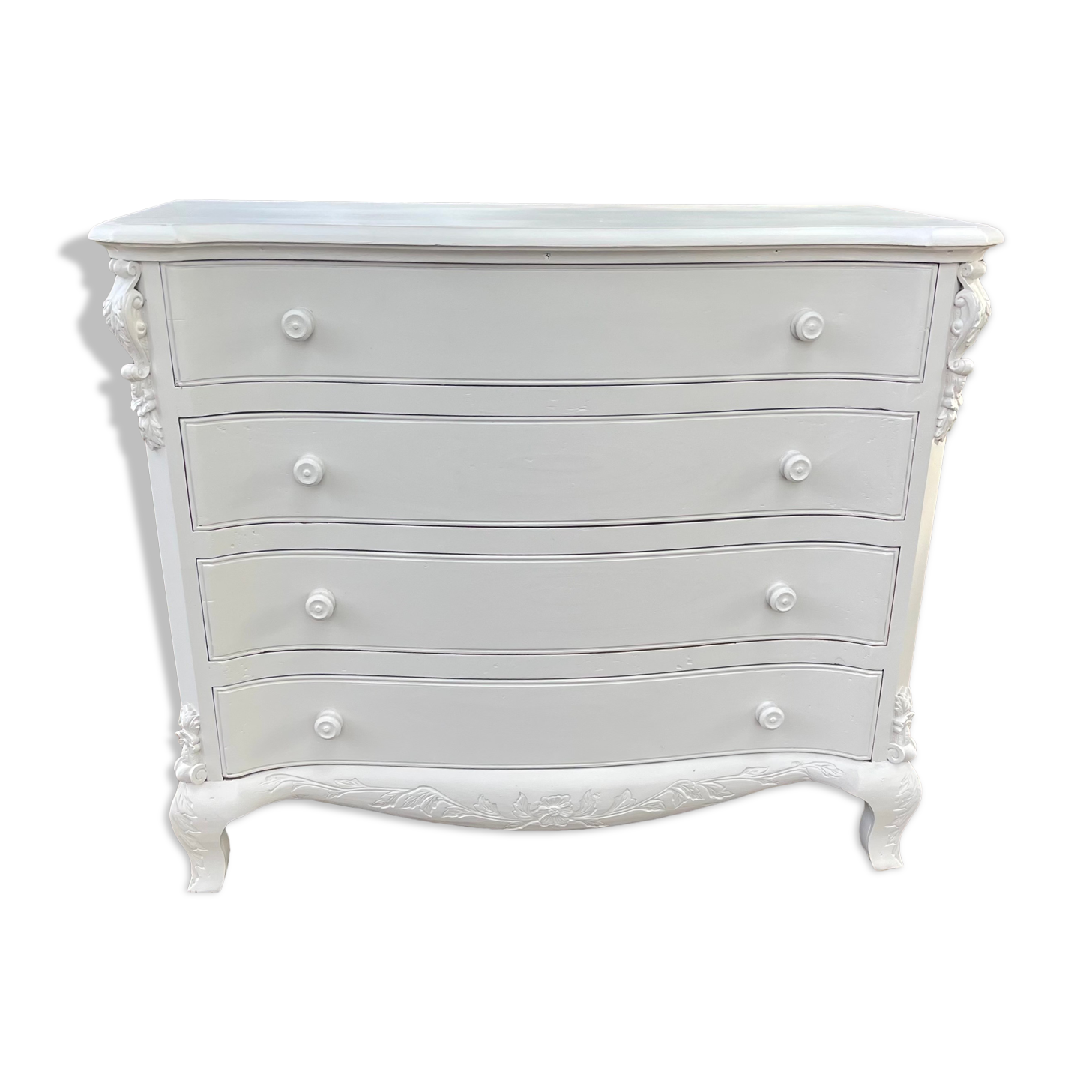 Chest of drawers