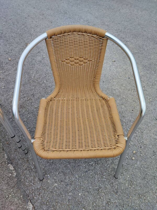 Chaises scoubidou et aluminium