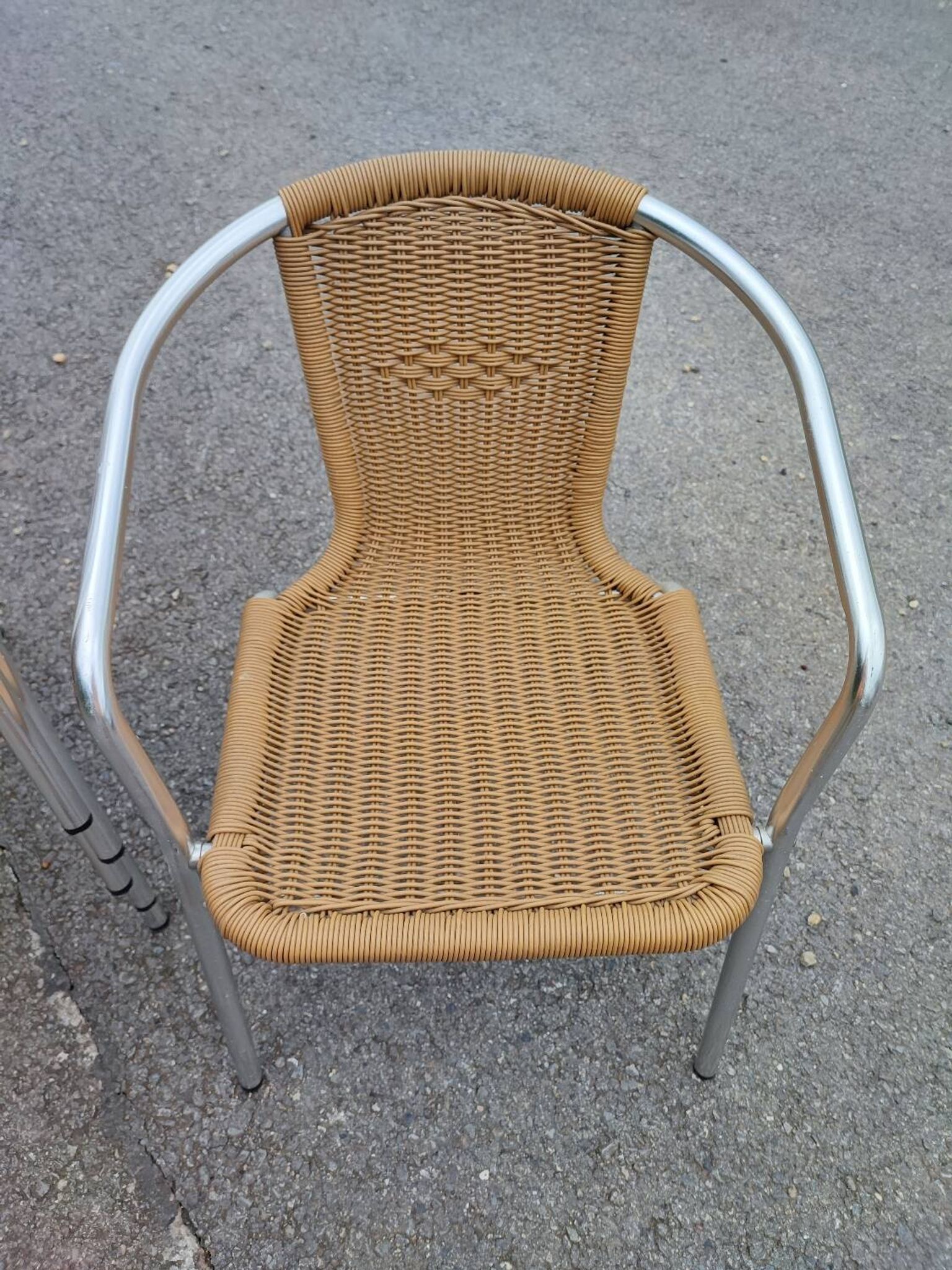 Chaises scoubidou et aluminium