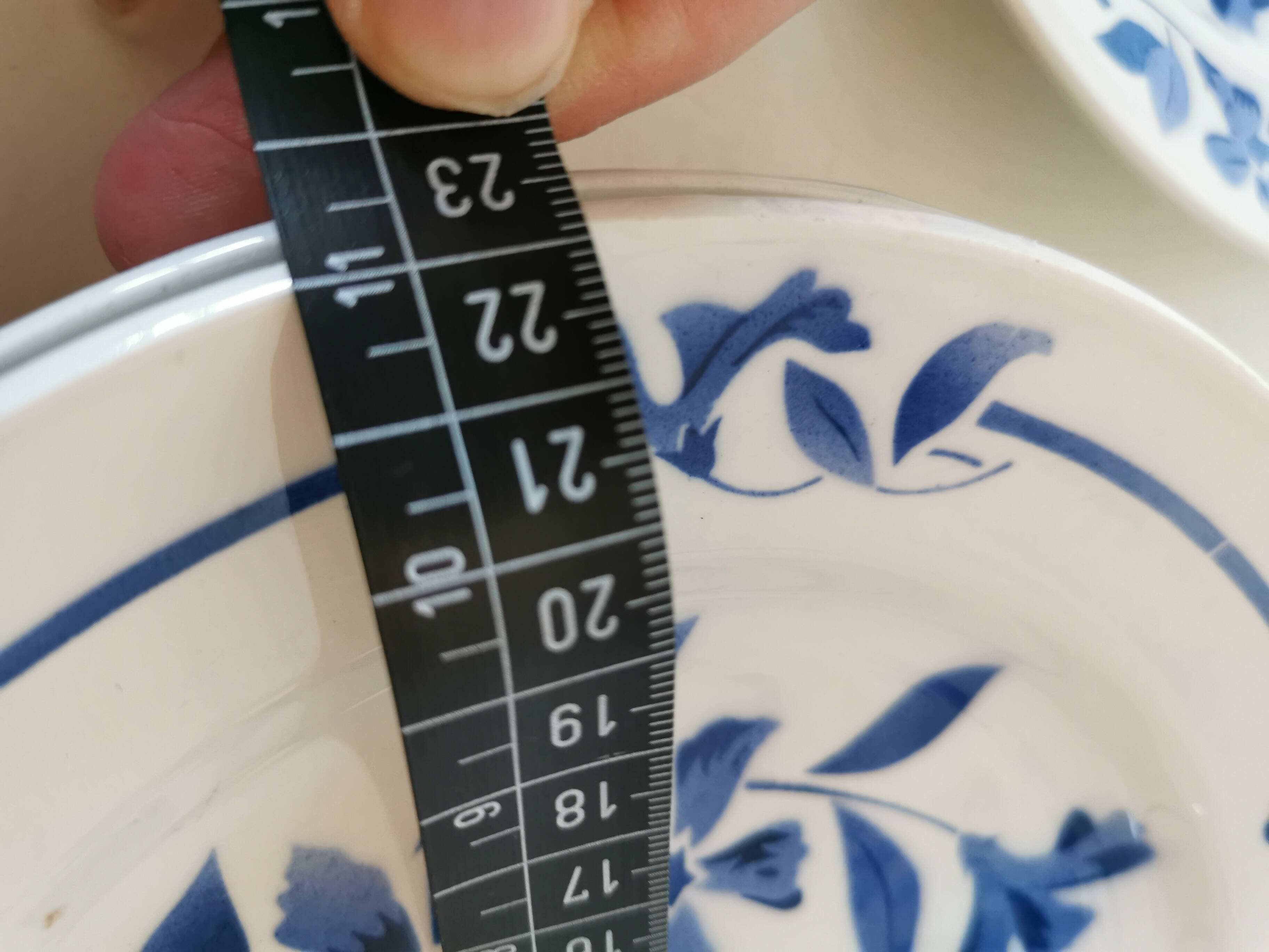 set of 7 Creil and Montereau flat plates,