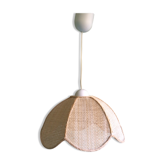 Hanging lamp form flower in raffia