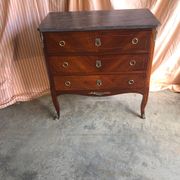 Small chest of drawers in Louis XVI style