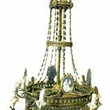 Lustre de style Louis XVI en bronze et pendeloques de cristal XIX Siècle