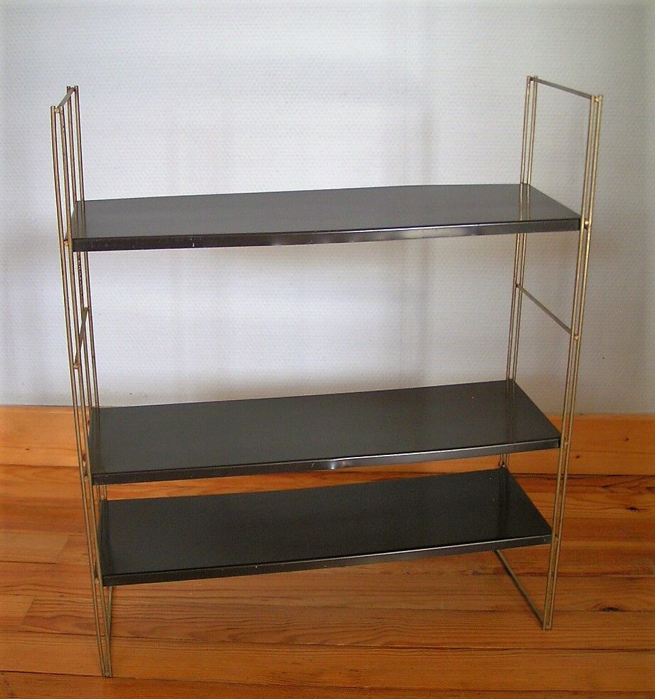 Metal wall string shelf
