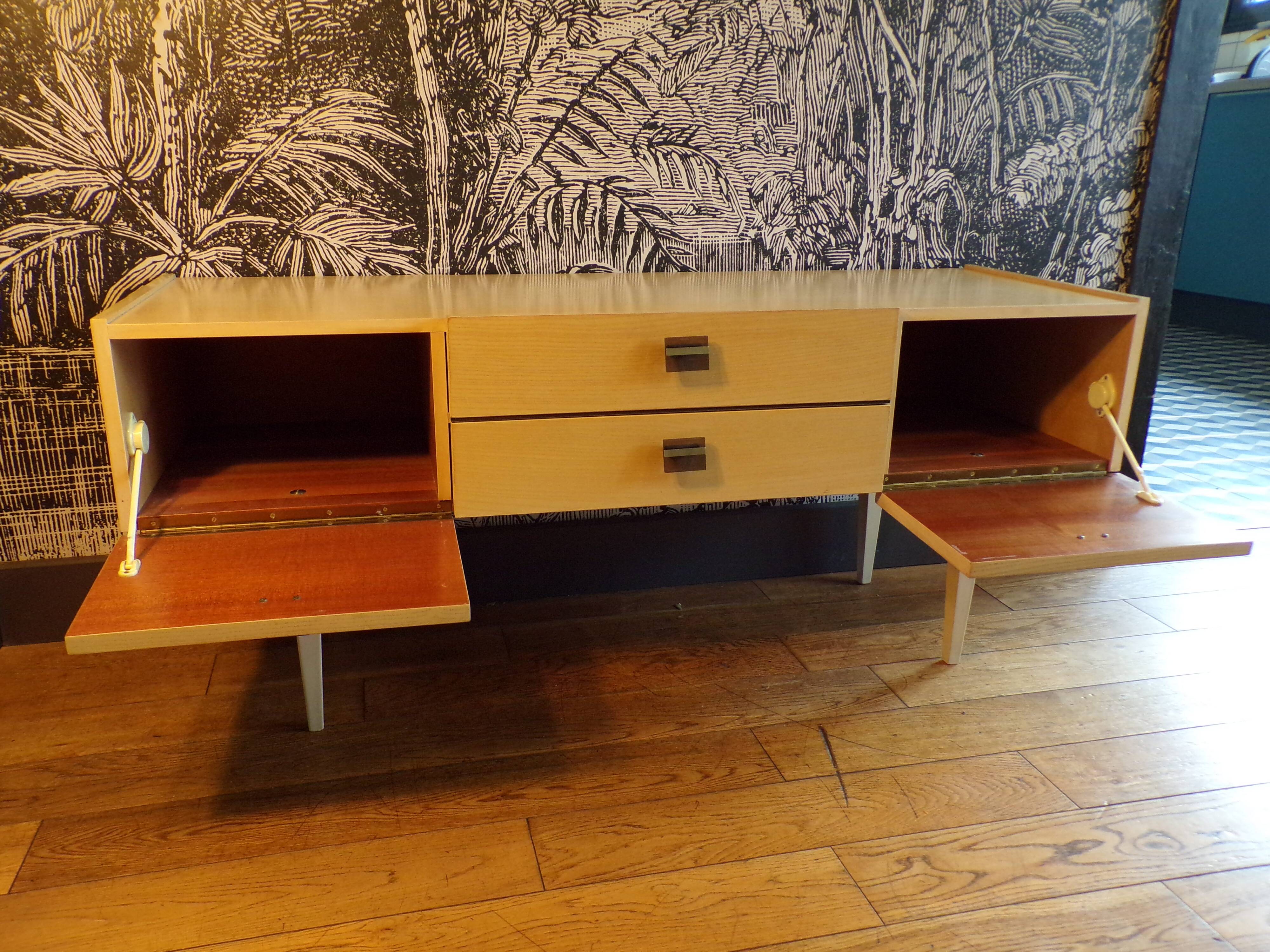 Enfilade vintage en bois blanchi