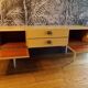 Enfilade vintage en bois blanchi