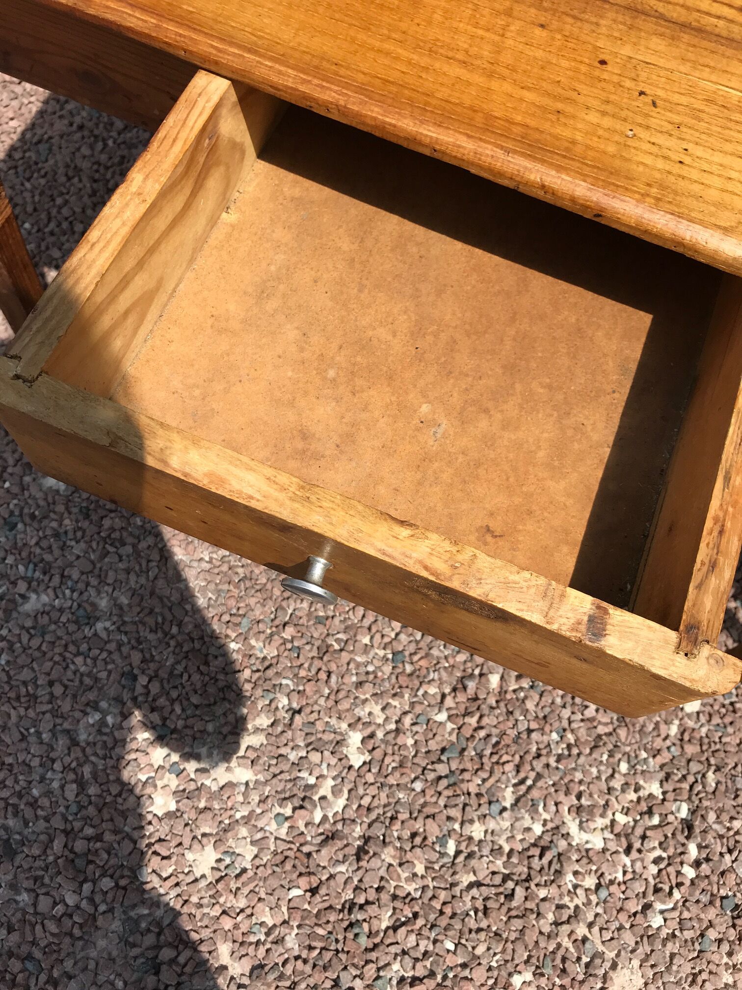 Farm table
