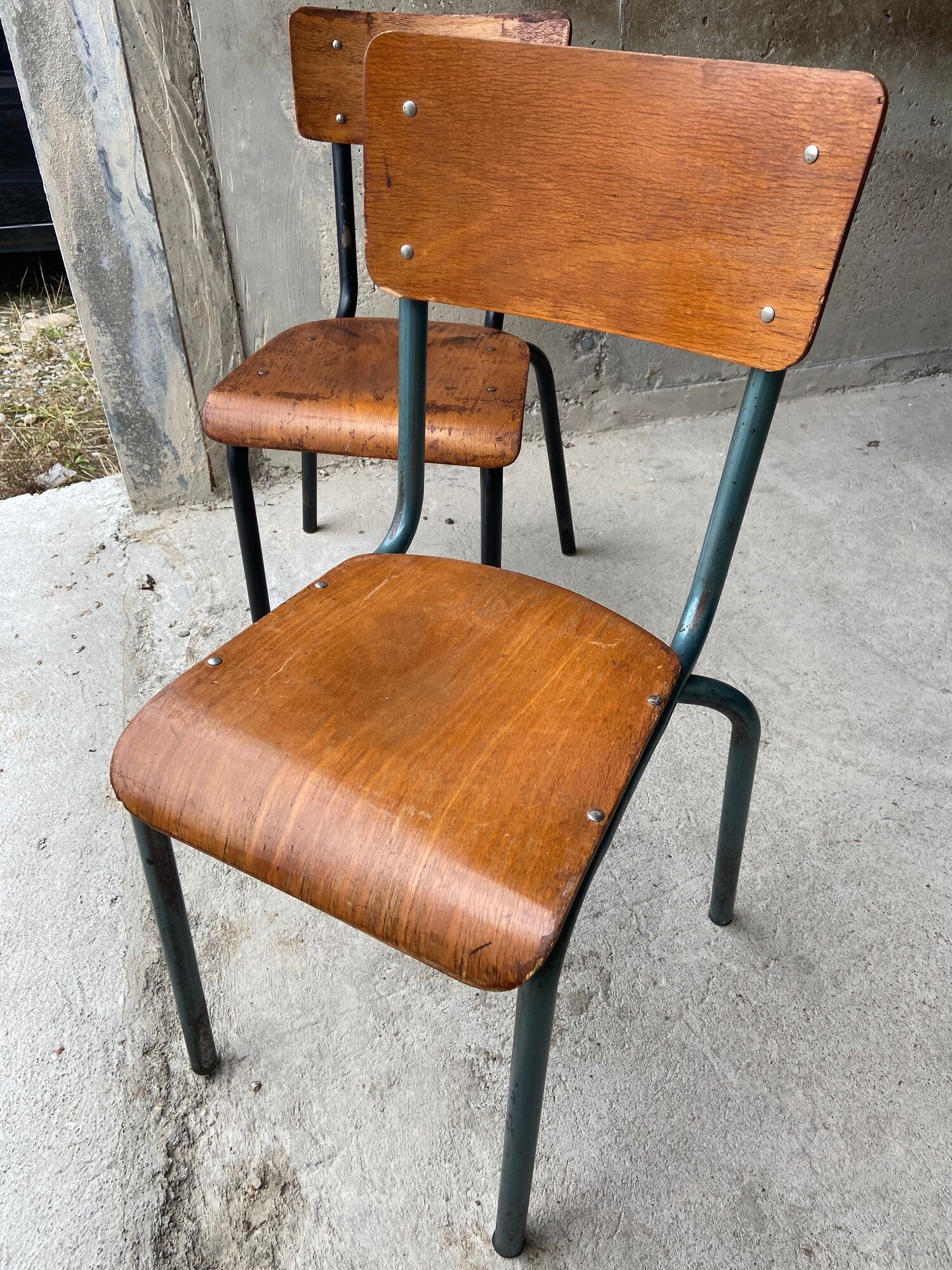 Set of 10 vintage mismatched industrial chairs mullca