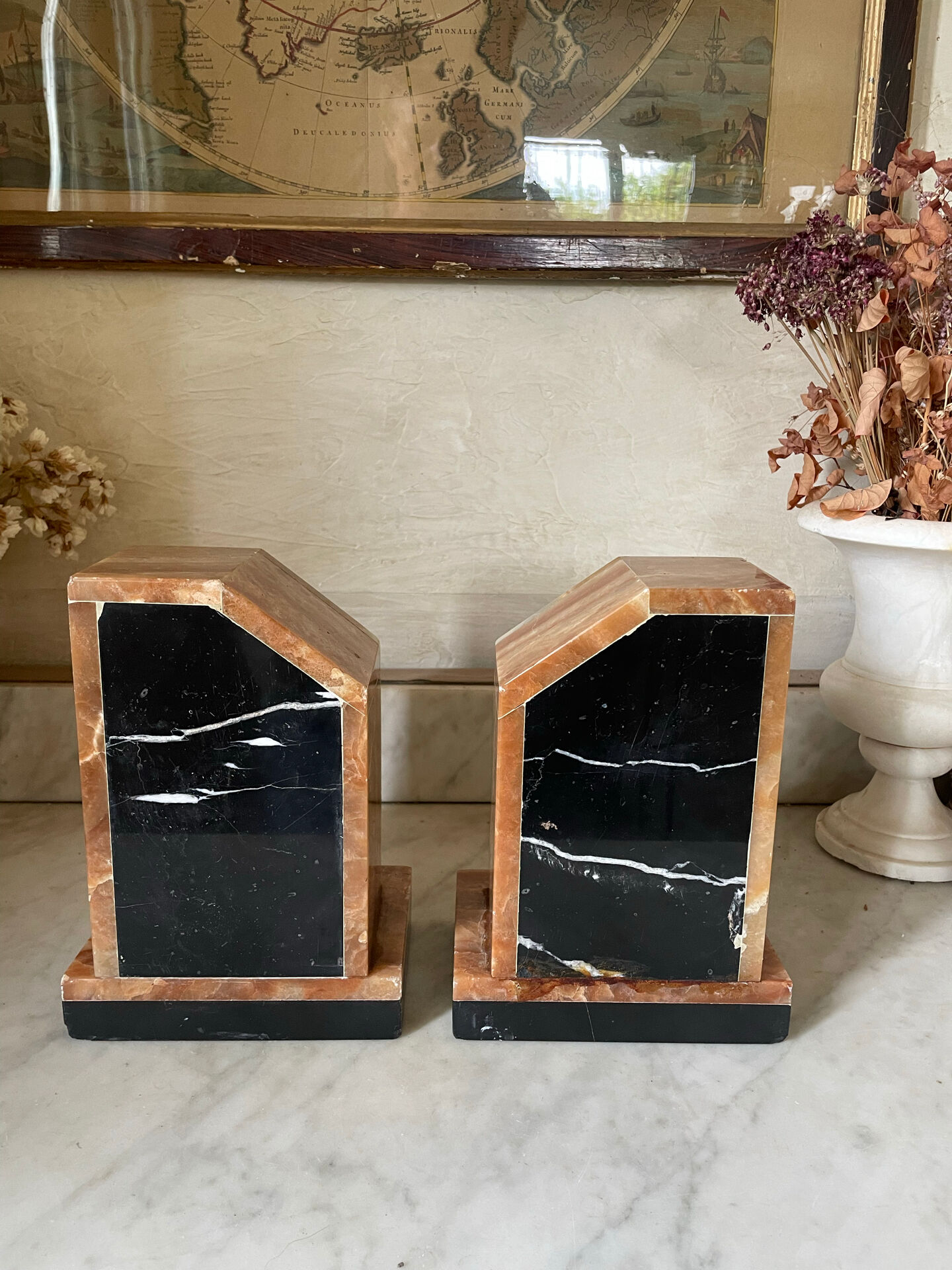 Pair of Art Deco marble and onyx bookends