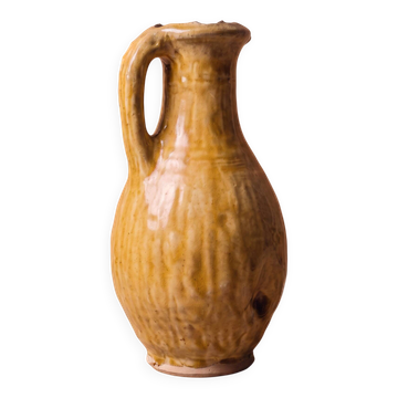 Rolled-Rim Jug