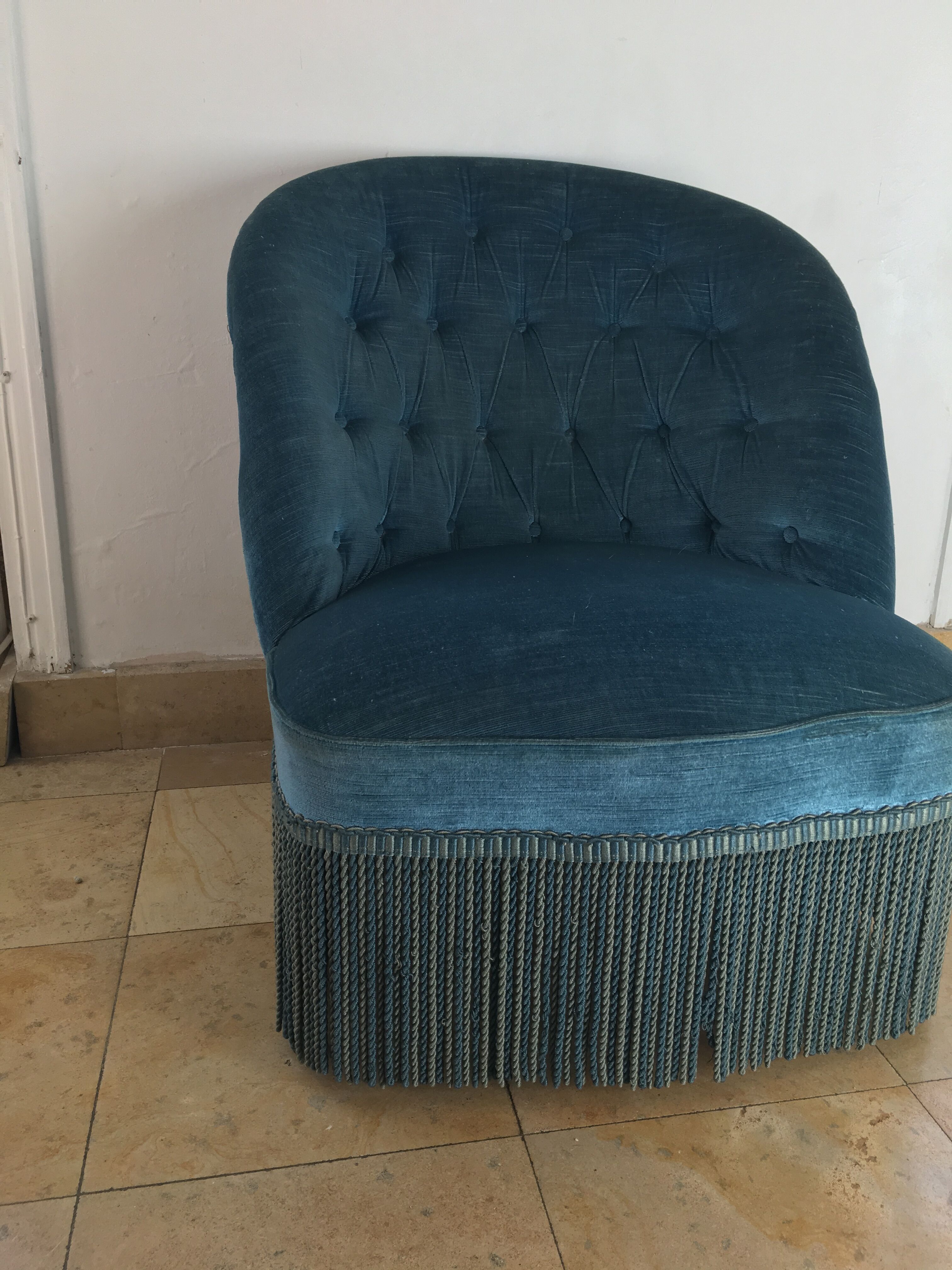 Duck blue toad armchair