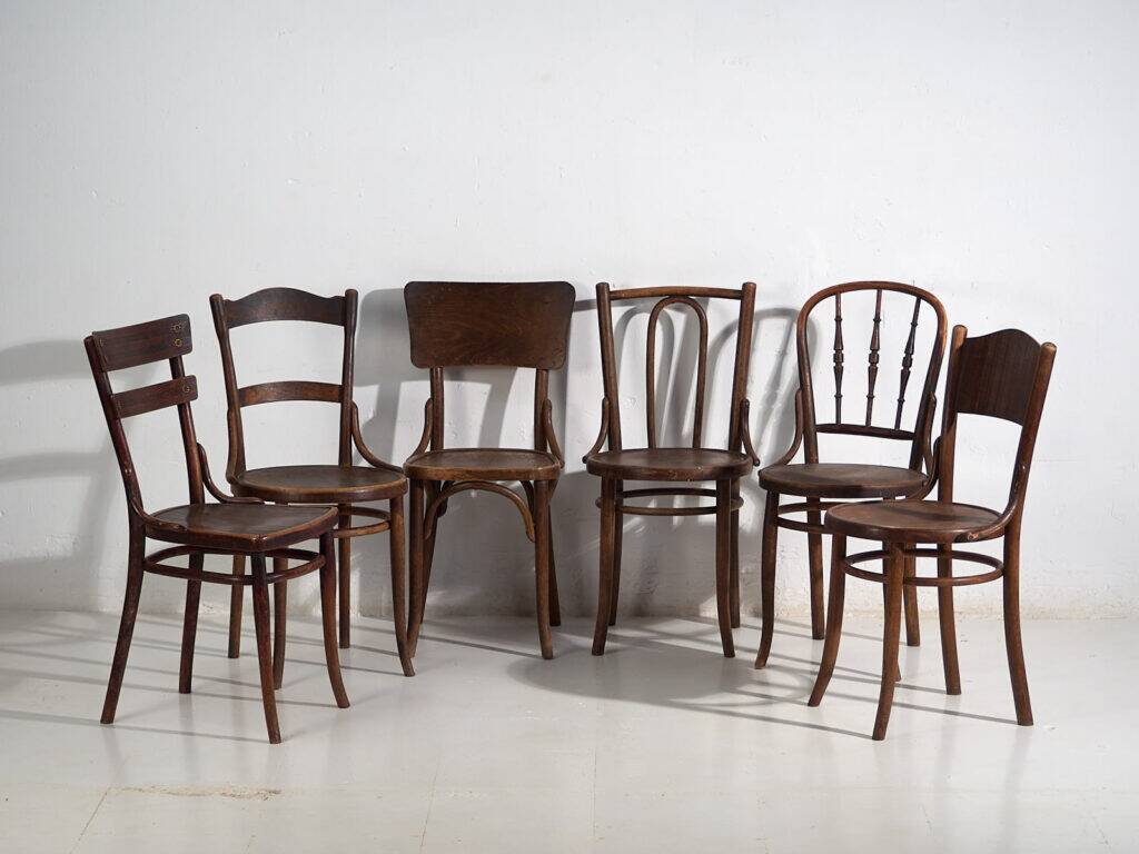 Antique dining chairs (c.1920). Set of 6 pieces no.3