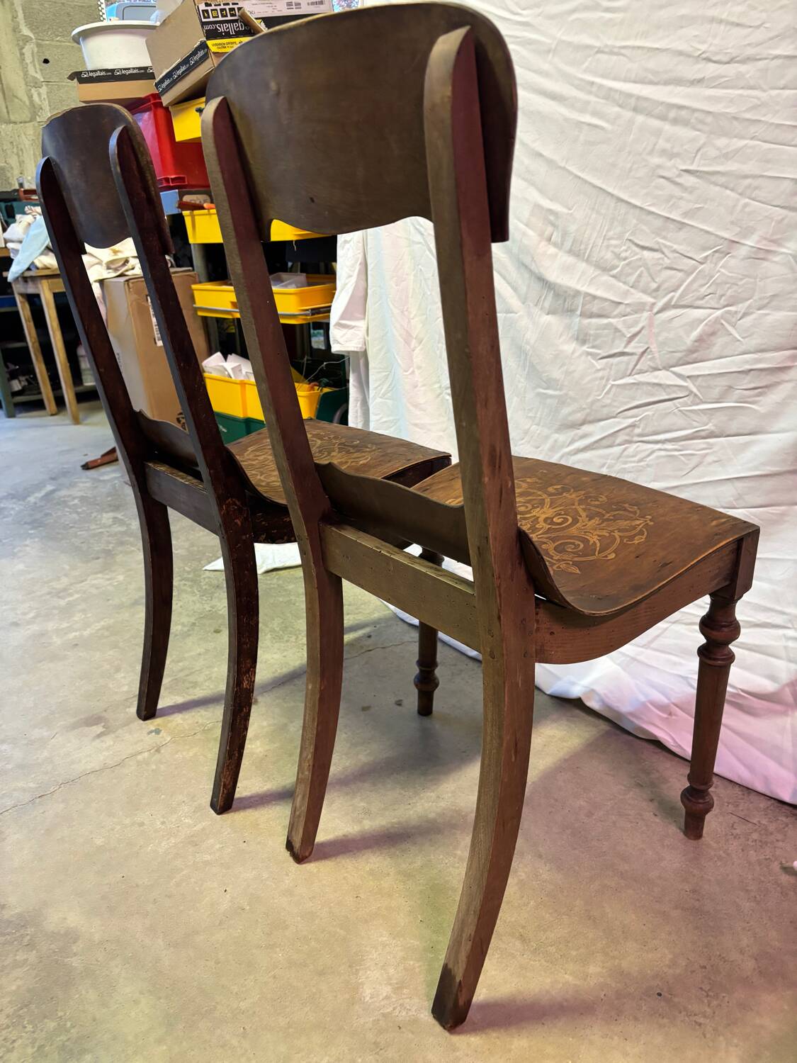 Chaises de bistrot de campagne
