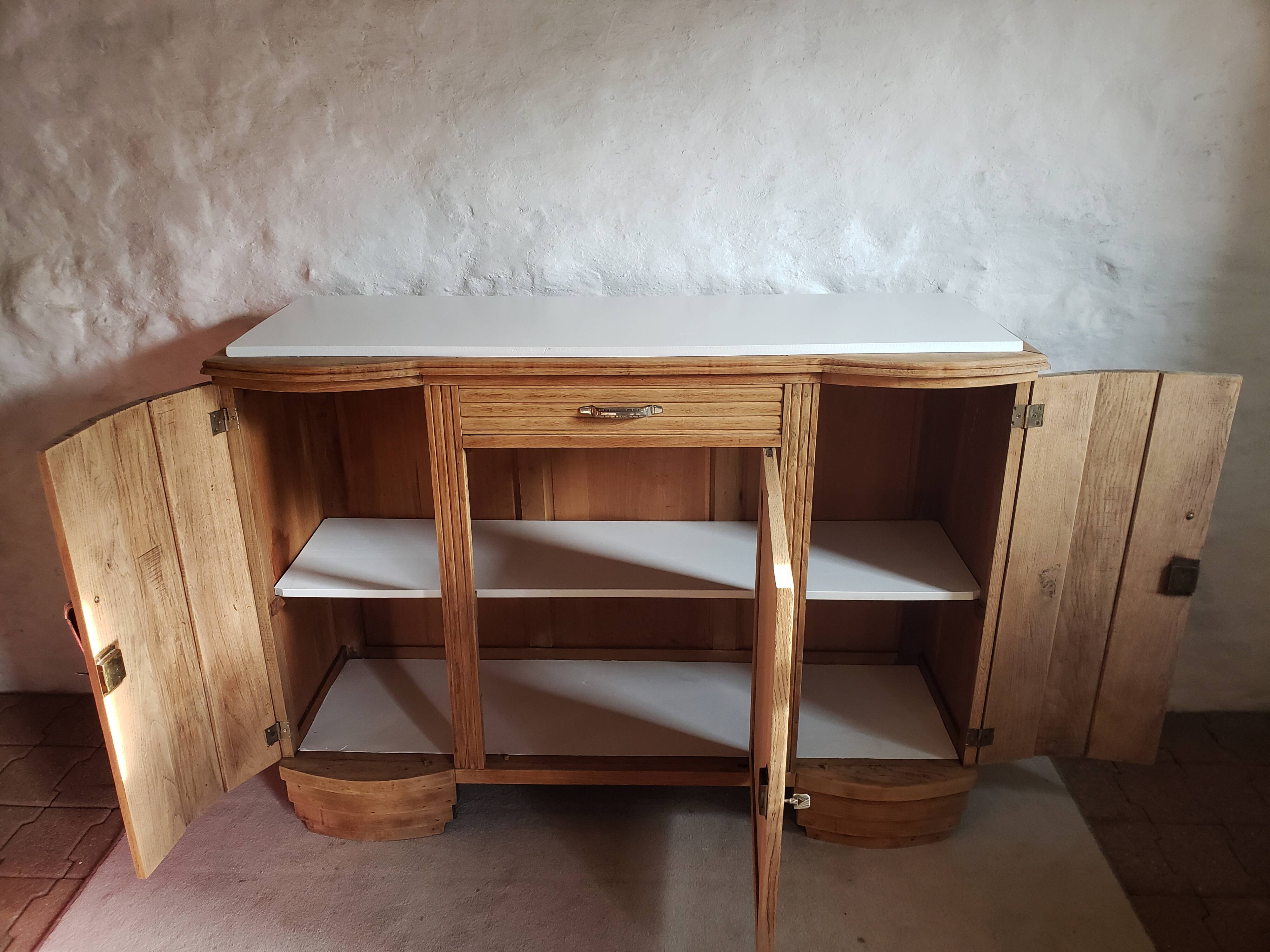Art-deco buffet in raw oak