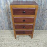 Wooden chest of drawers
