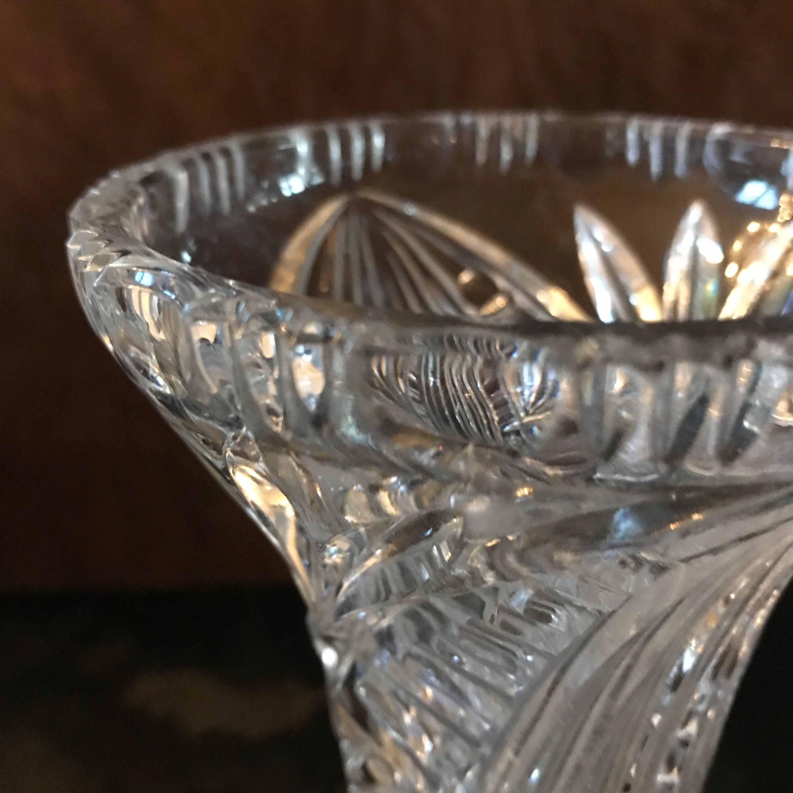 Pop-up Christmas 2022 Chiseled crystal vase mid-XX.