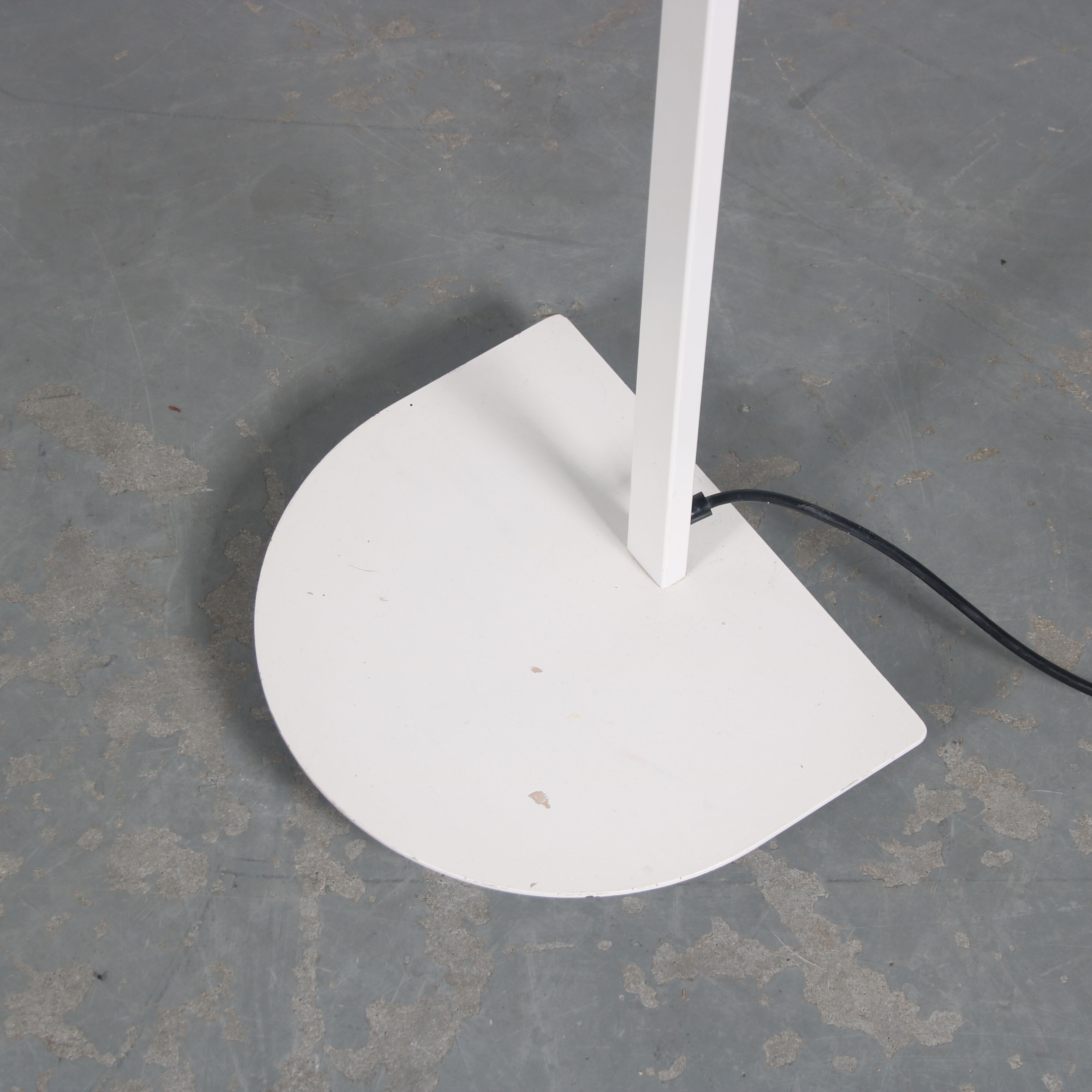 White minimalist Floor lamp , Italy, 1980
