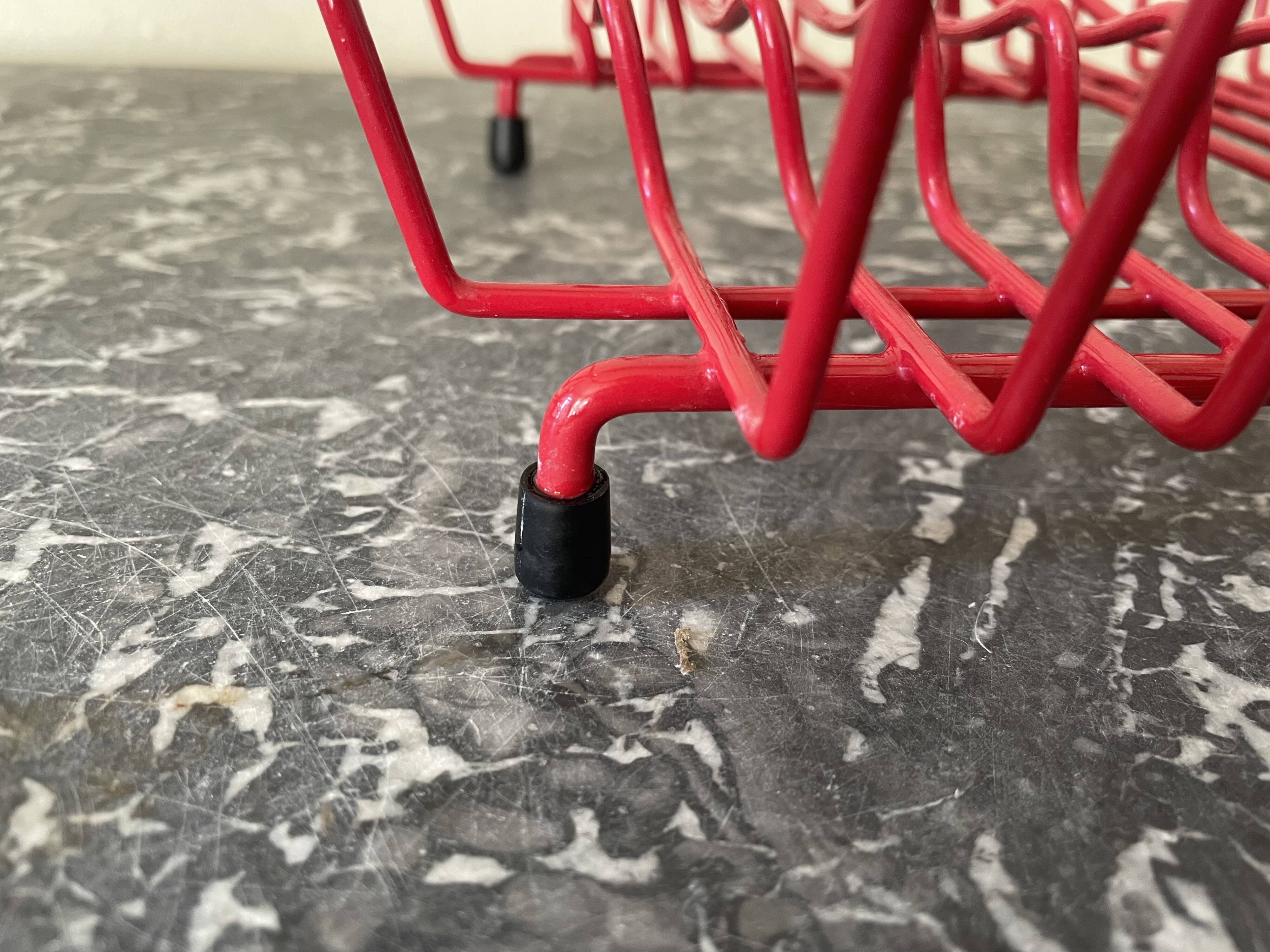 Plasticized metal dish rack