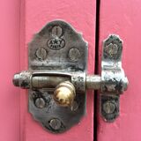 Parisian wardrobe bonnetière