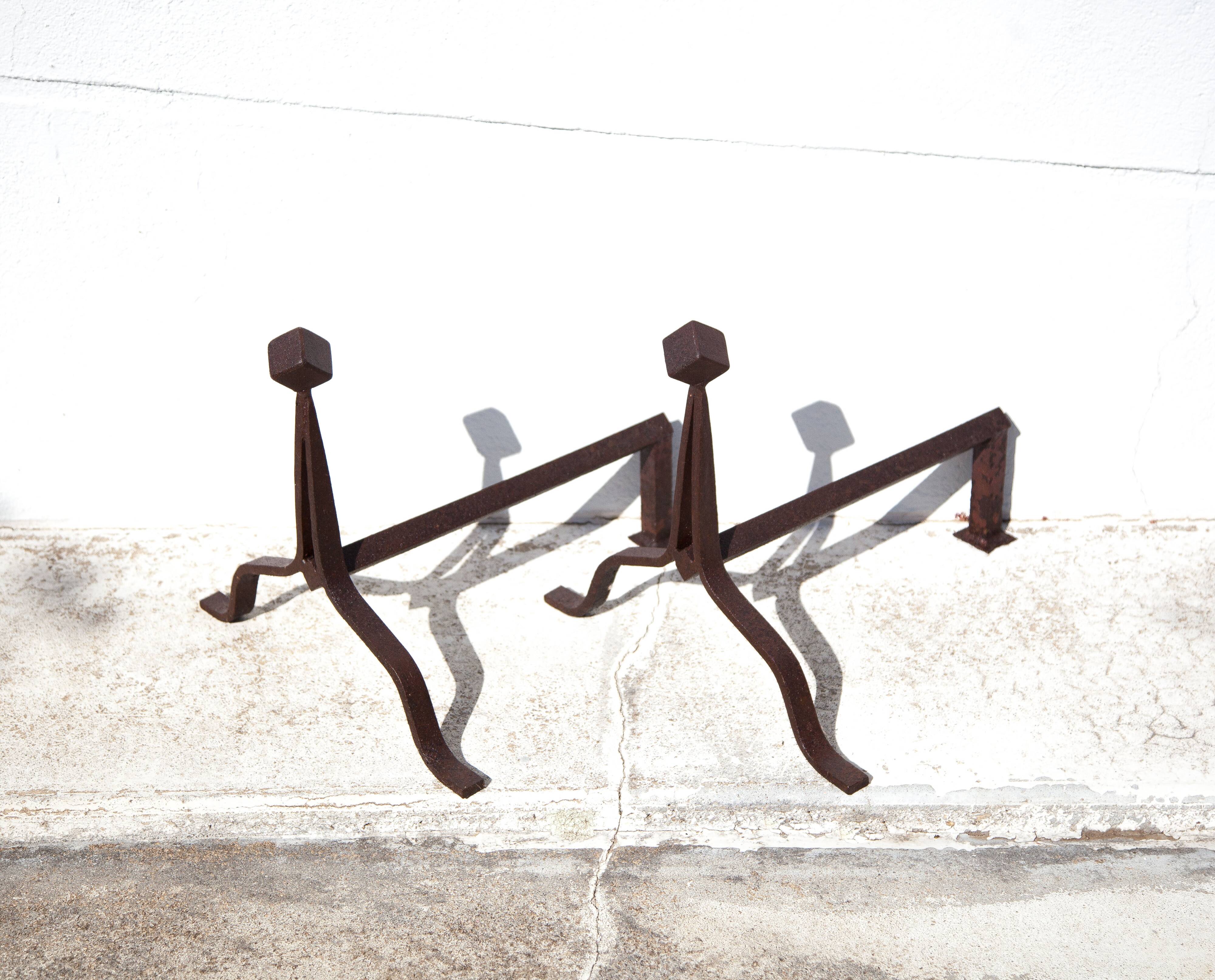 Chenets de cheminée en fonte, moderniste, brutaliste, accessoires cheminée,andirons