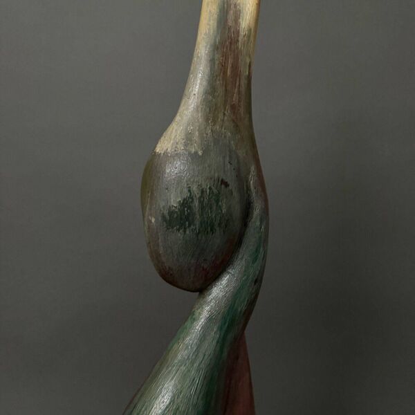 Sculpture en bois par Calin Hentea XXe femme à l'oiseau