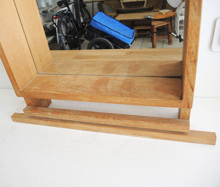 Ancien grand miroir de salle de bains en bois massif