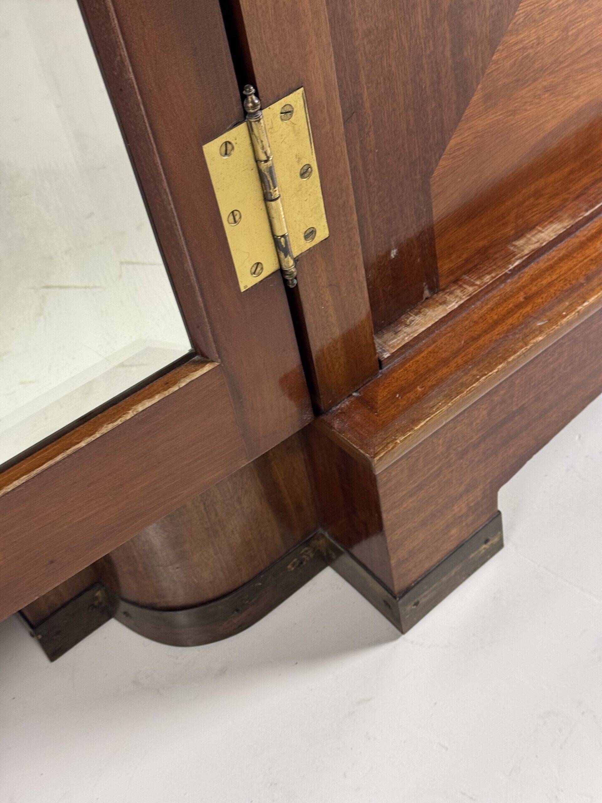 Armoire Art Déco avec miroirs