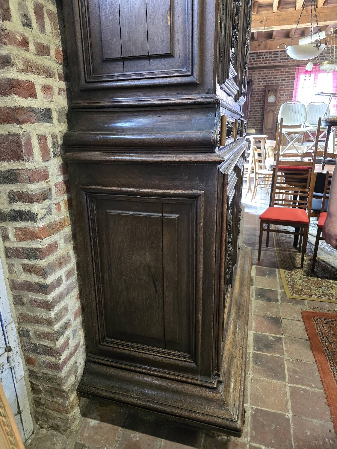 18th century Renaissance 4 door furniture