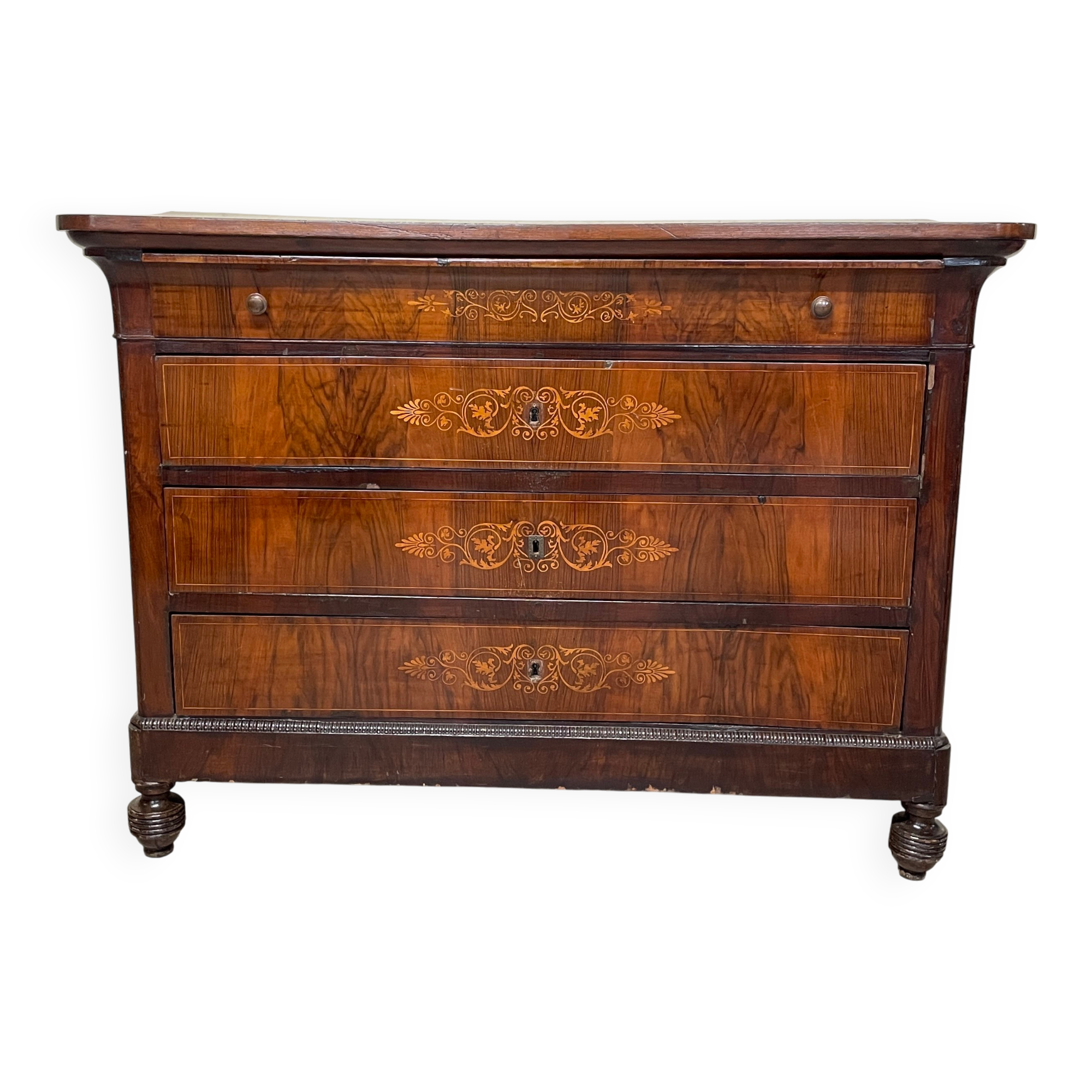 Commode en bois vintage