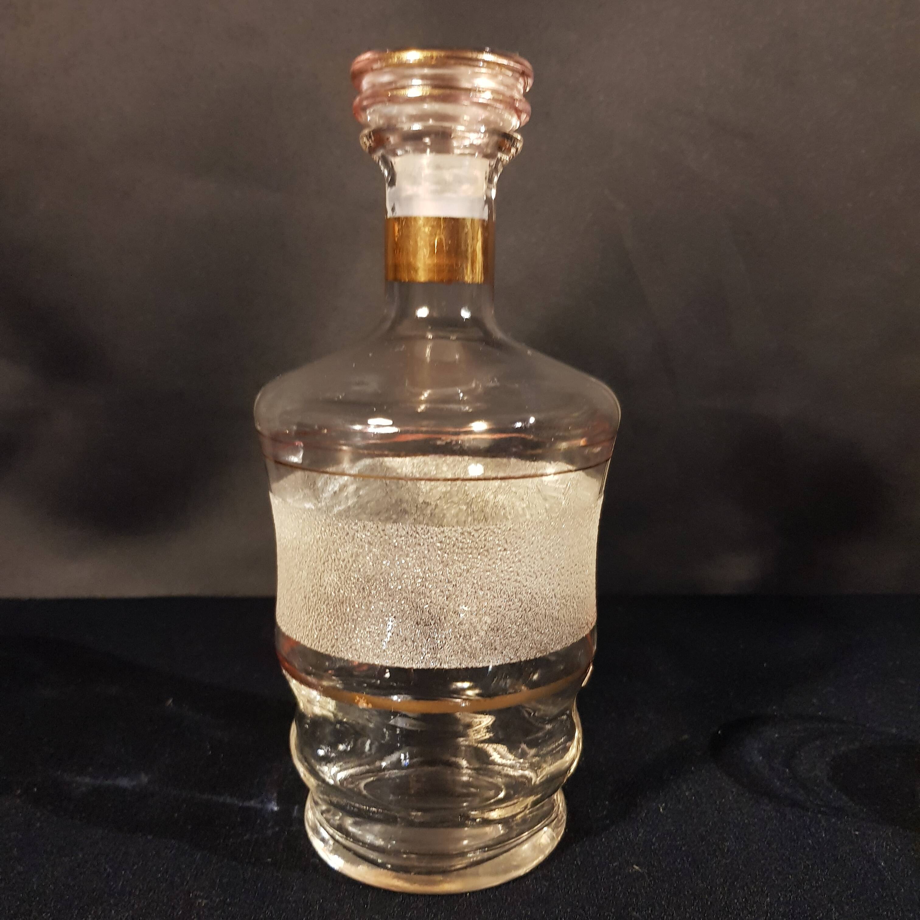 Carafe and glass in granite glass and gold edging