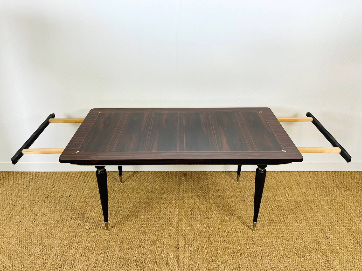 Table à manger Art déco en ébène de macassar, 1940