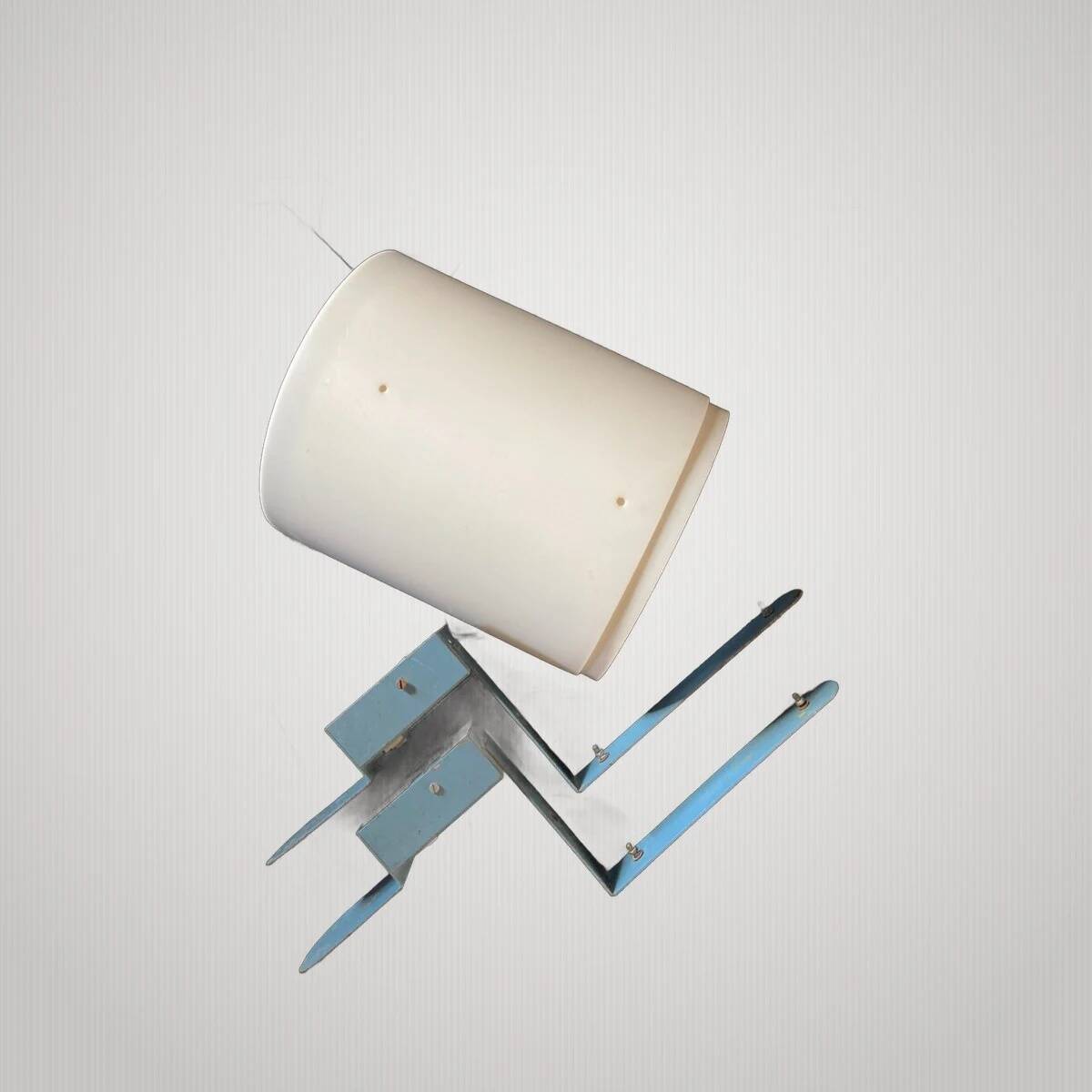 Arlus paire d'appliques métal perspex blanc vintage wall light 1960