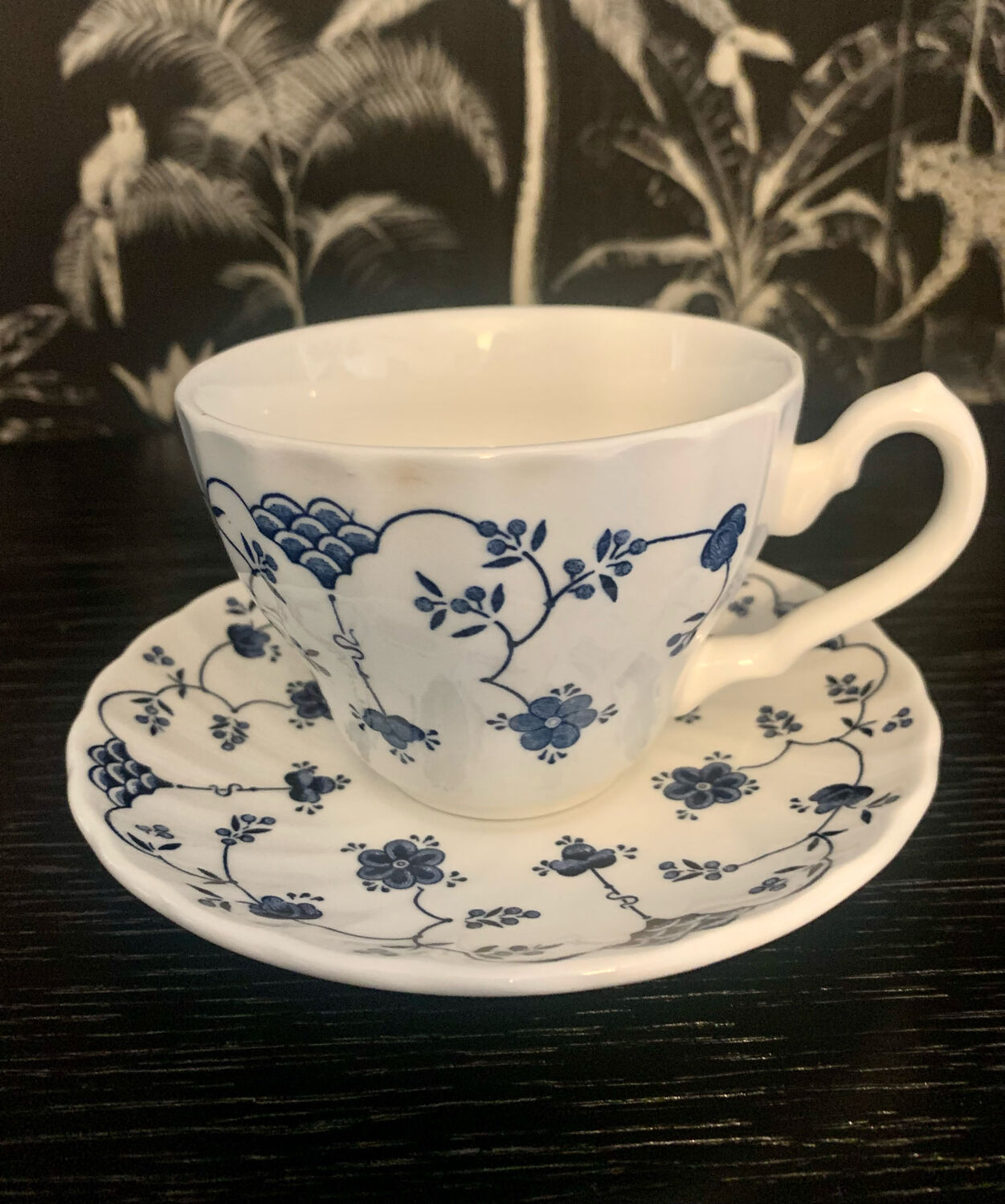 Myott Finlandia cups, saucers and sugar pot set