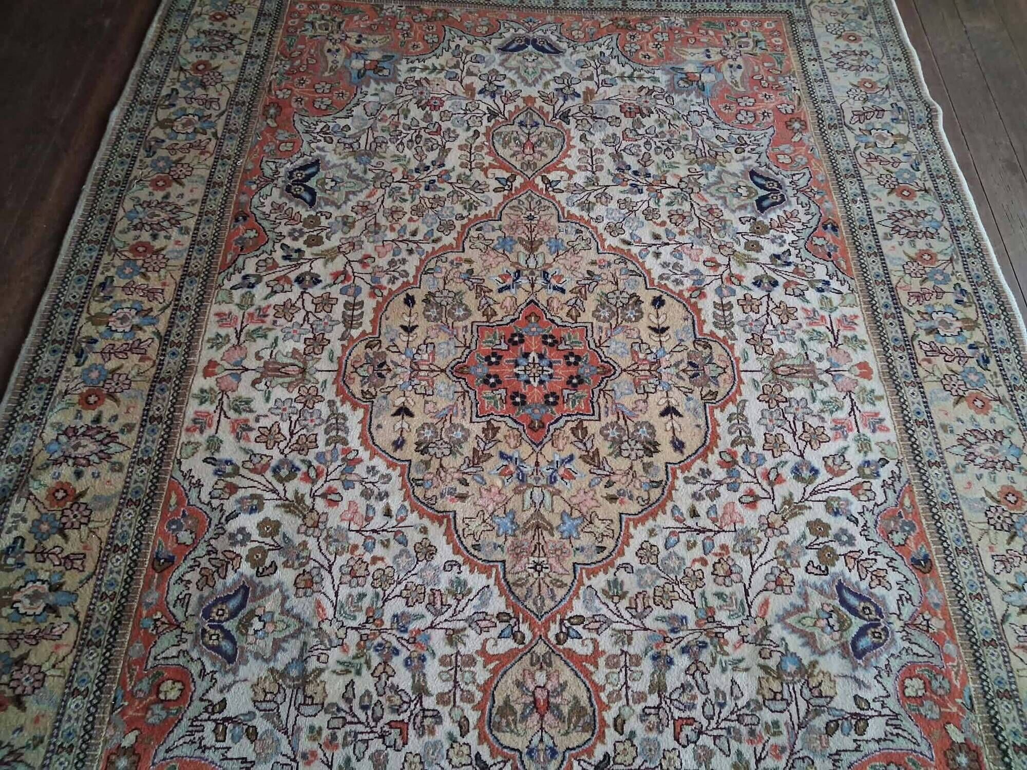 Handmade Tabriz Persian rug 300x203cm