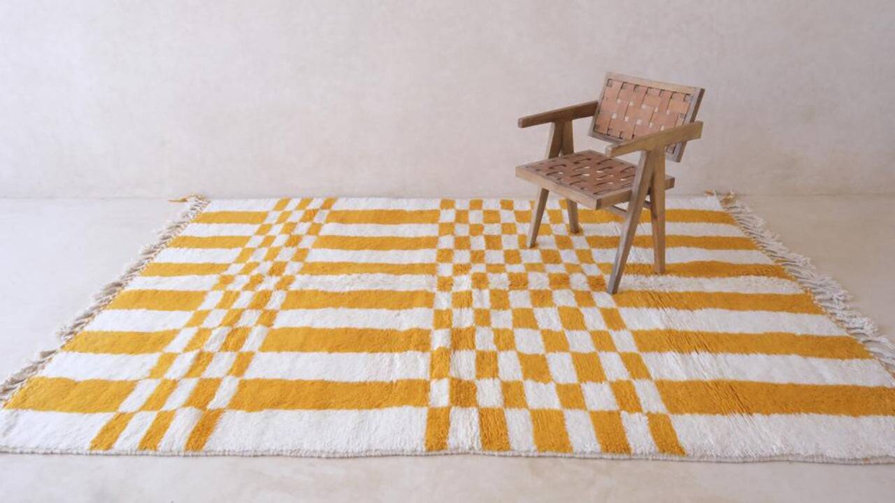 Tapis berbère tissé main traditionnelle taille 150 x 250 cm
