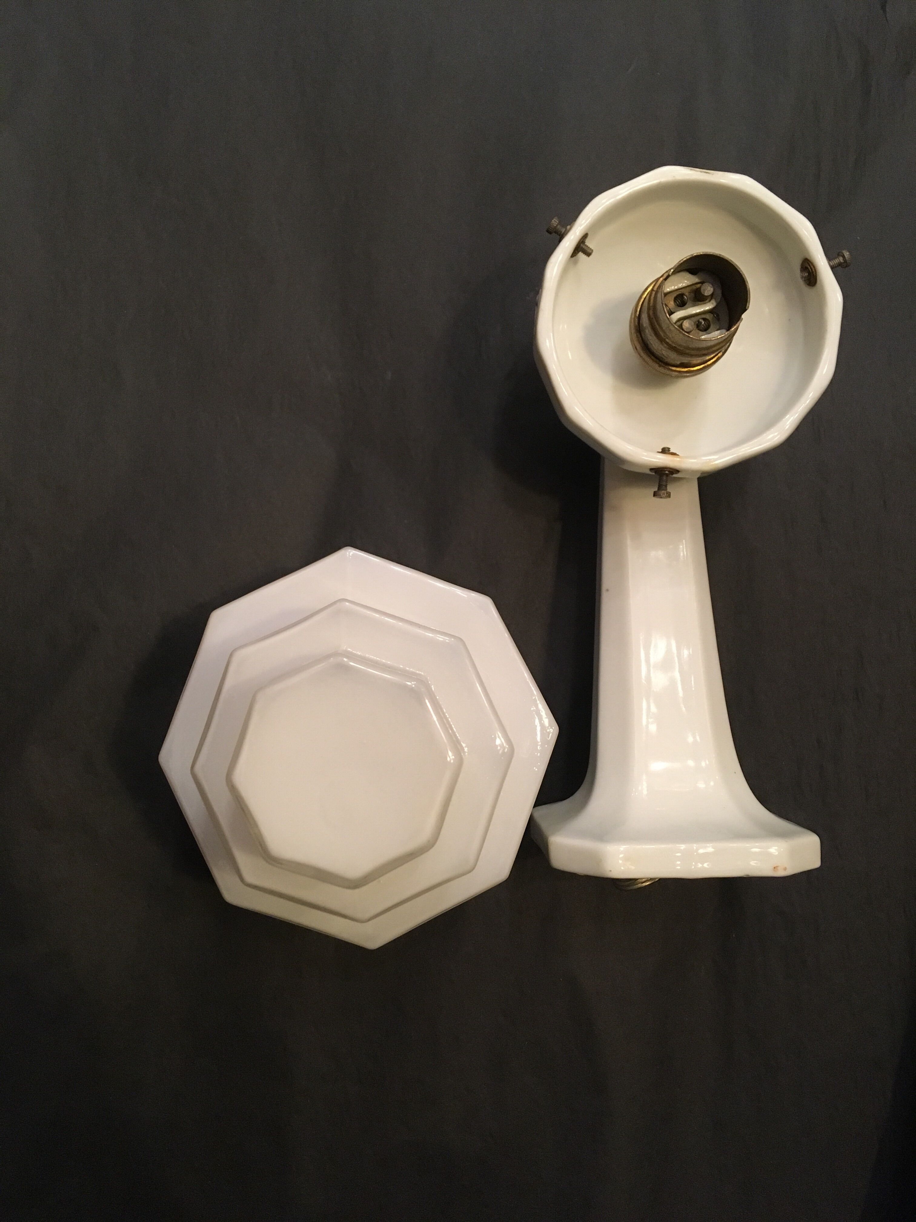 Wall light porcelain and Opaline with Gradin, art deco 1930