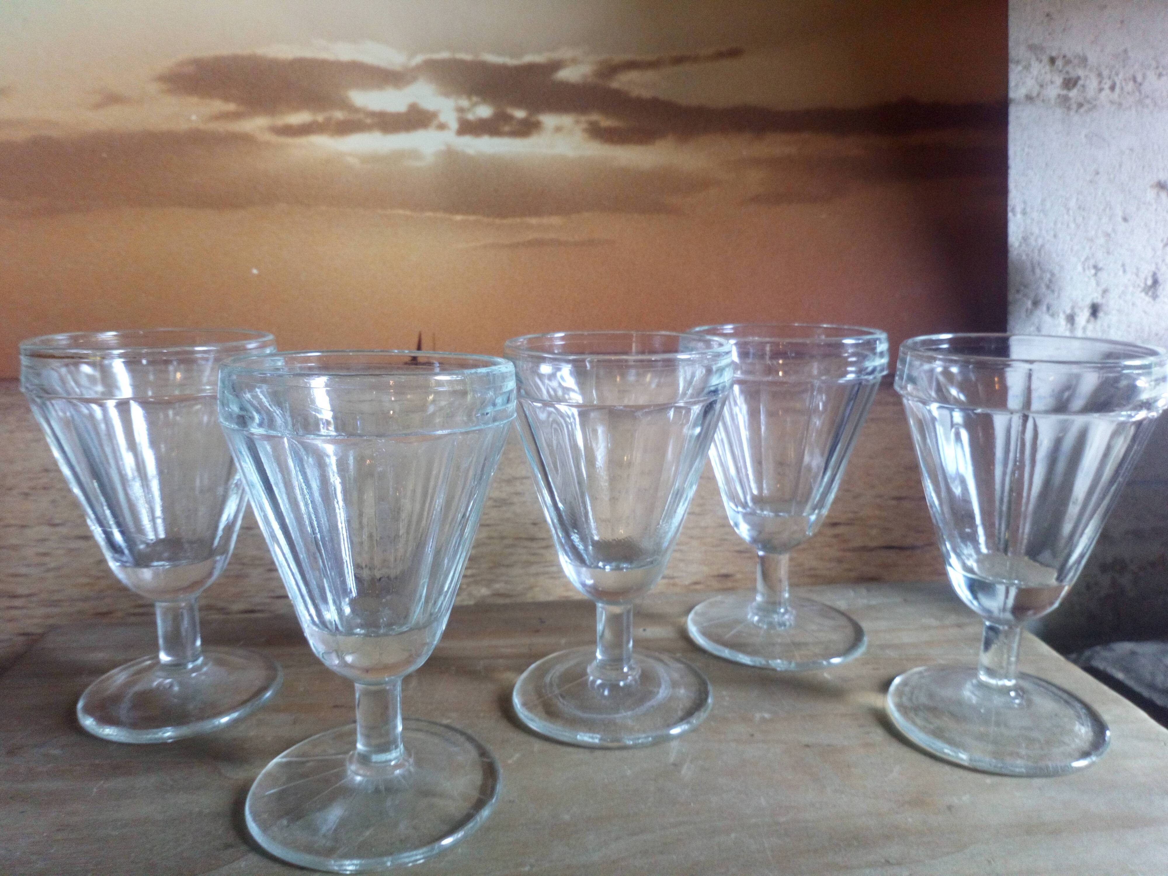 Five glasses aperitif of 40