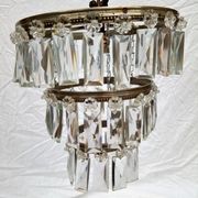 Ancien lustre, plafonnier bronze et pampilles, des années 1900
